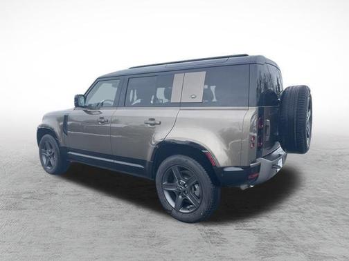 2024 Land Rover Defender 110 P400 X-Dynamic SE