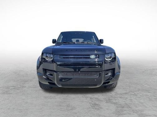 2025 Land Rover Defender 110 P400 X