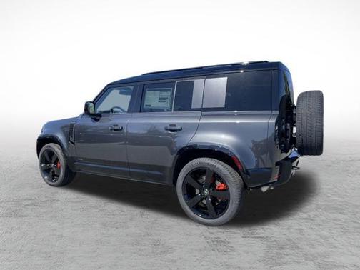 2025 Land Rover Defender 110 P400 X