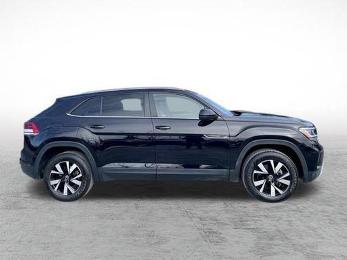 2022 Volkswagen Atlas Cross Sport 2.0T SE