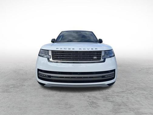 2025 Land Rover Range Rover P530 SE