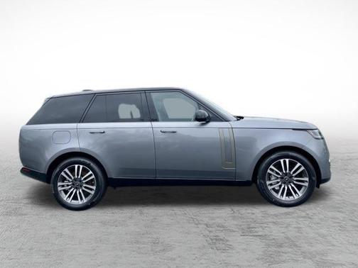 2025 Land Rover Range Rover P530 SE