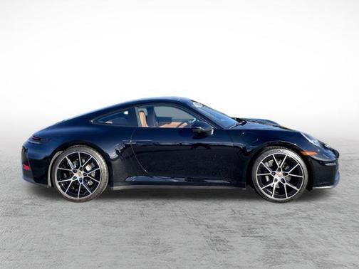 2025 Porsche 911 Carrera