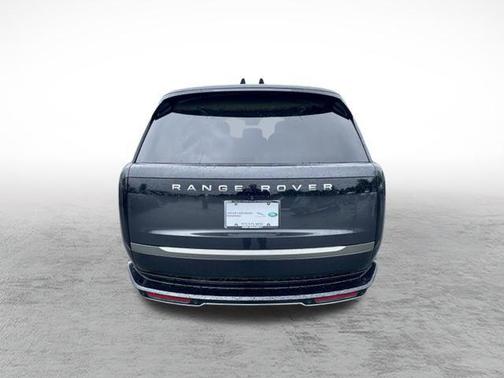 2025 Land Rover Range Rover P530 SE 7 Seat