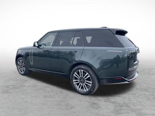 2025 Land Rover Range Rover P530 SE