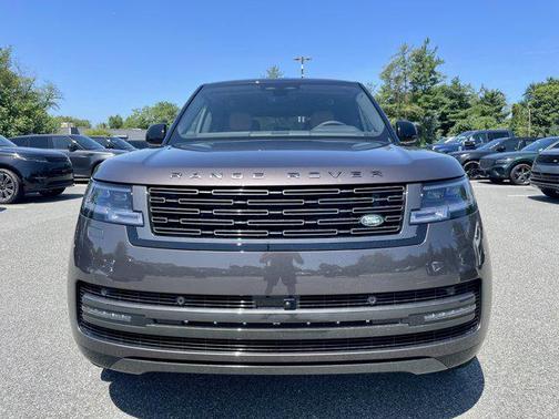2025 Land Rover Range Rover P400 SE 7 Seat