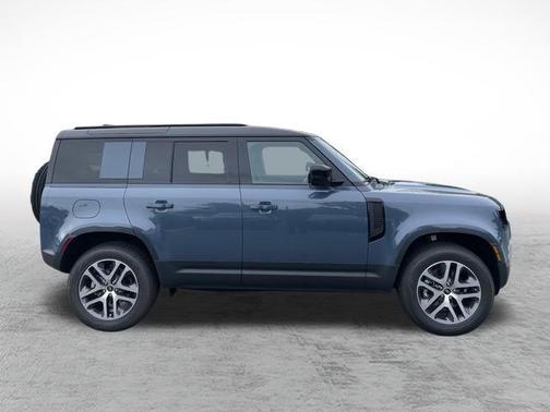 2025 Land Rover Defender S