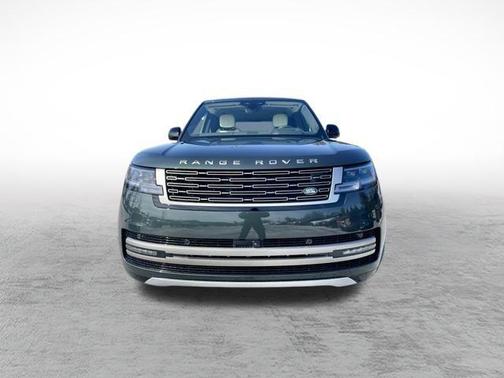 2026 Land Rover Range Rover P530 SE