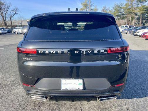 2025 Land Rover Range Rover Sport SE