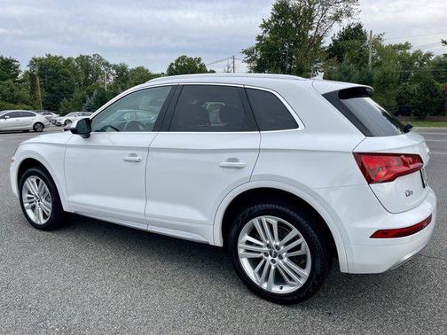 2020 Audi Q5 45 Premium Plus