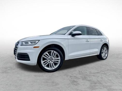 2020 Audi Q5 45 Premium Plus