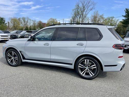 Brooklyn Grey Metallic 2024 BMW X7 xDrive40i