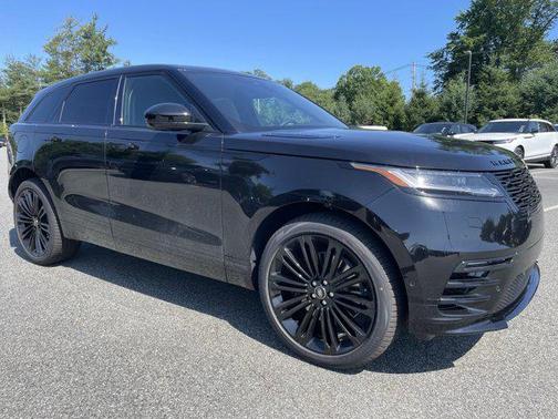 2026 Land Rover Range Rover Velar P400 Dynamic SE
