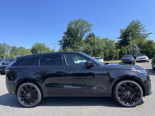 2026 Land Rover Range Rover Velar P400 Dynamic SE