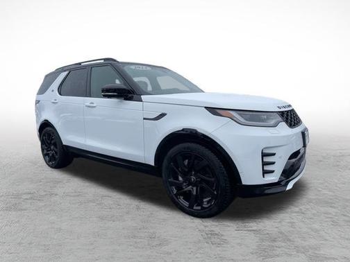 2024 Land Rover Discovery P300 Dynamic SE