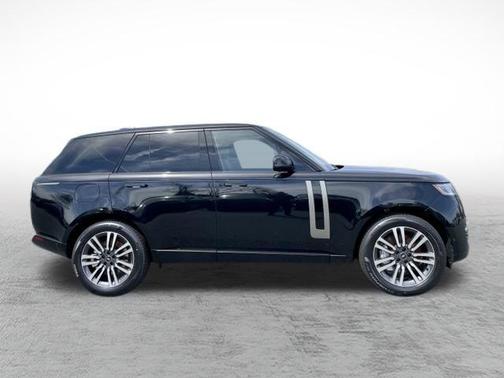 2025 Land Rover Range Rover P530 SE