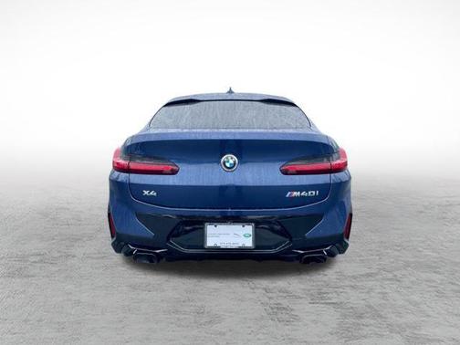2022 BMW X4 M40i