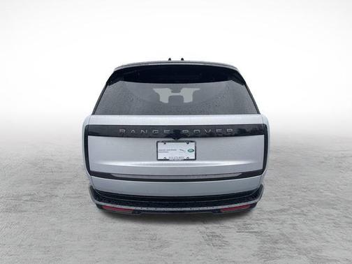 2025 Land Rover Range Rover P530 SE