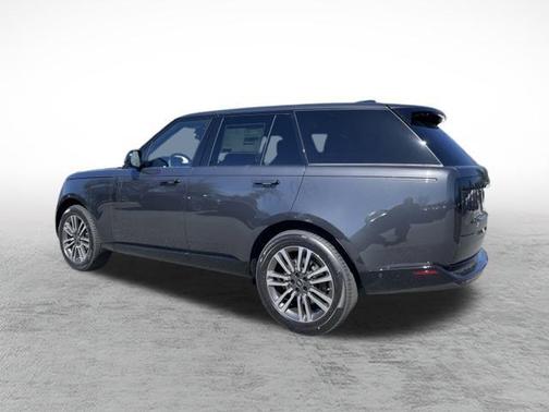 2025 Land Rover Range Rover P530 SE
