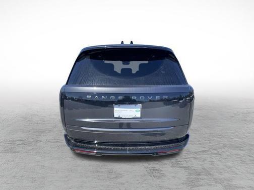 2025 Land Rover Range Rover P530 SE
