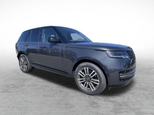 2025 Land Rover Range Rover P530 SE