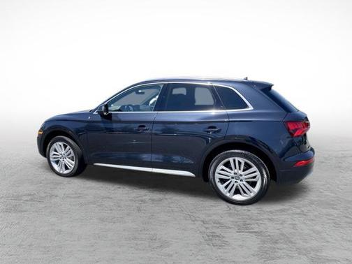 Navarra Blue Metallic 2019 Audi Q5 2.0T Premium Plus