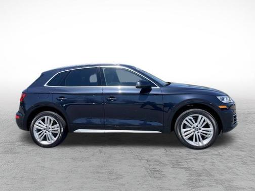 Navarra Blue Metallic 2019 Audi Q5 2.0T Premium Plus