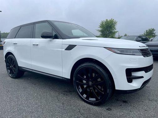 2025 Land Rover Range Rover Sport SE