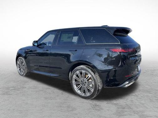 2025 Land Rover Range Rover Sport SE