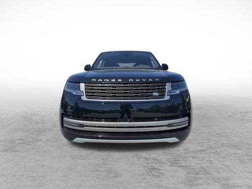 2025 Land Rover Range Rover P530 SE 7 Seat