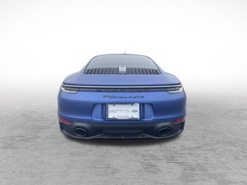 2022 Porsche 911 Carrera 4 GTS
