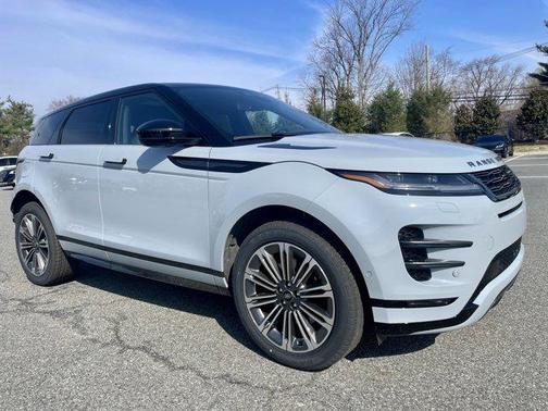 2026 Land Rover Range Rover Evoque Dynamic SE