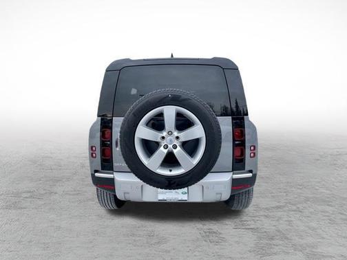 2024 Land Rover Defender 110 P400 S