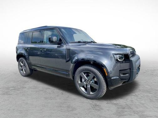 2025 Land Rover Defender 110 P400 X-Dynamic SE