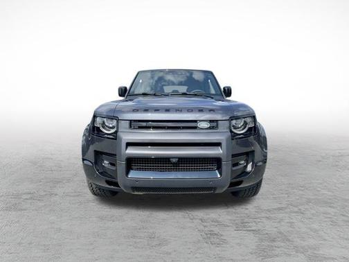 2025 Land Rover Defender 110 P400 X-Dynamic SE
