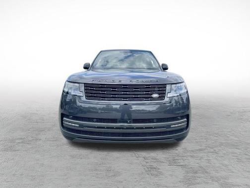 2025 Land Rover Range Rover P400 SE