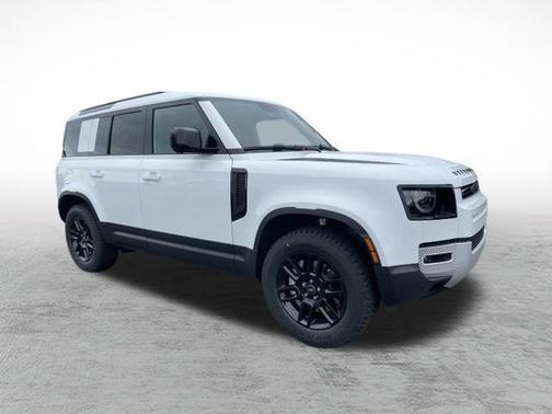 2025 Land Rover Defender 110 P300