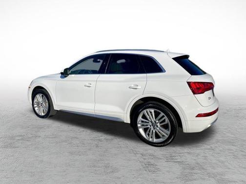 2018 Audi Q5 2.0T Premium Plus