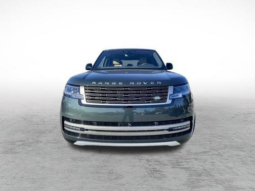 2025 Land Rover Range Rover P530 SE