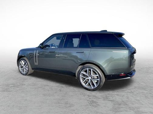 2025 Land Rover Range Rover P530 SE