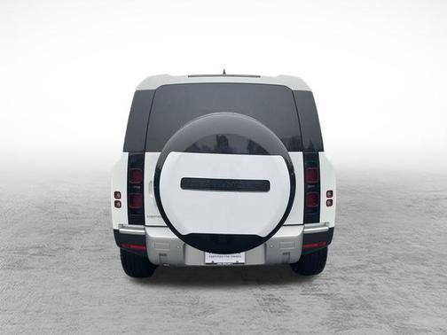 2024 Land Rover Defender 90 P300 S