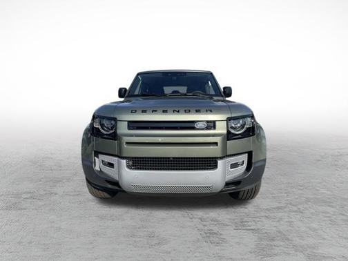 2025 Land Rover Defender 110 P300