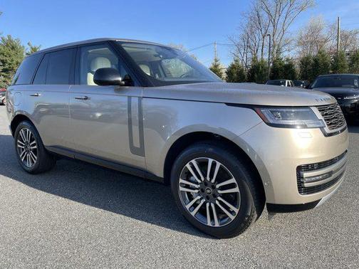 2025 Land Rover Range Rover P530 SE