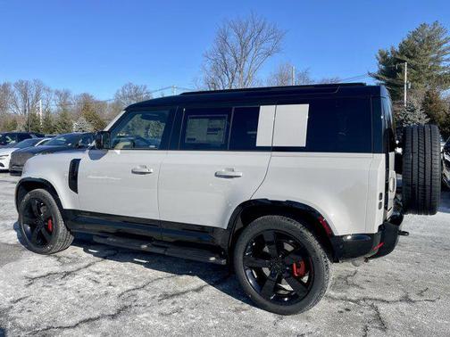 2026 Land Rover Defender P400 X