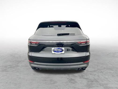 2023 Porsche Cayenne Platinum Edition