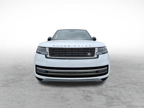 2025 Land Rover Range Rover P530 SE 7 Seat
