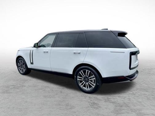 2025 Land Rover Range Rover P530 SE 7 Seat