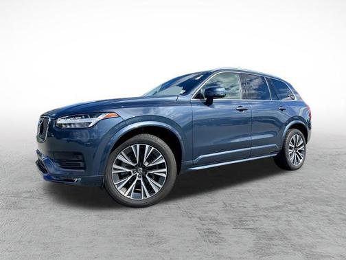 2021 Volvo XC90 T5 Momentum