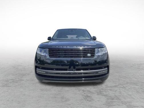 2025 Land Rover Range Rover P400 SE