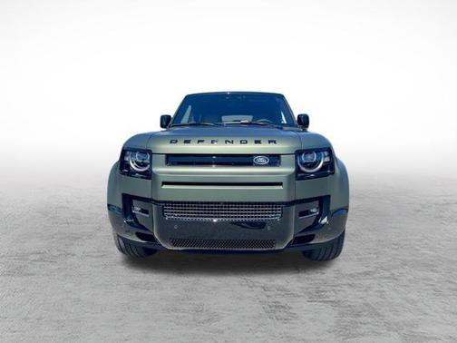 Woolstone Green Metallic 2026 Land Rover Defender P400 X-Dynamic SE